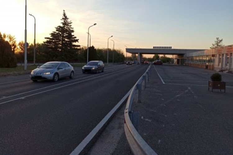 Csak a magyarok és az osztrákok használhatják ezentúl a Hegyeshalmi Kishatárt