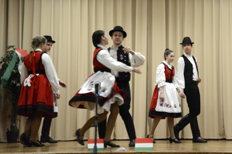 Március 15 - Megemlékezés Mecséren