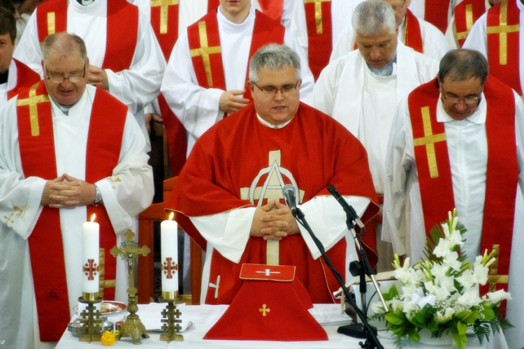 Ünnepi mise Dunaszigeten