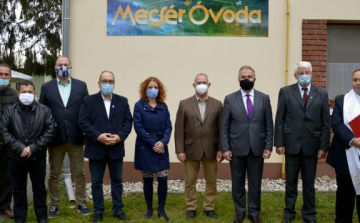Átadták a megújult mecséri óvodát