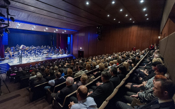 Jegyvisszaváltás a Fleschben