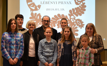 Lébényi Pilvax Sík Frida színművésszel - képgalériával