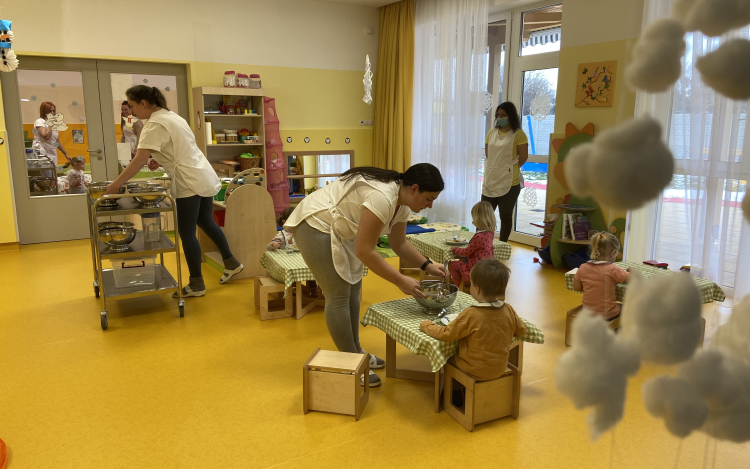 Várják a gyerekeket az új dunakiliti bölcsődébe