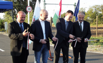 Átadták a rajkai iparterület felé vezető utat