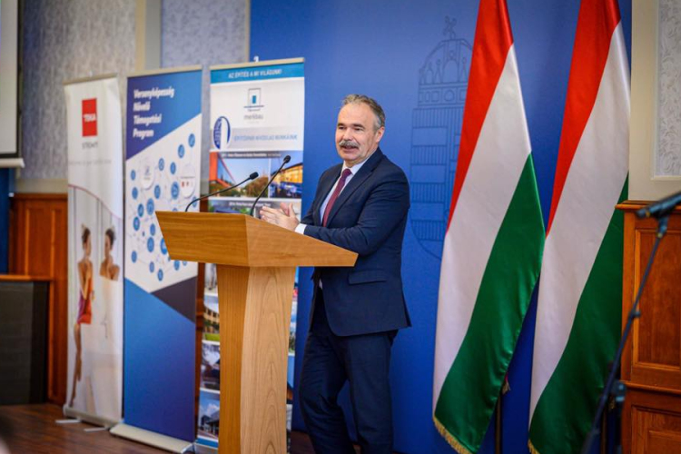 Versenyképesség növelő támogatási forrást kap a Teka Magyarország Zrt.