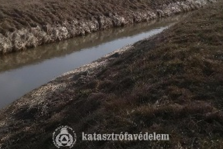 Folyamatos a vizek kártételei elleni védekezés