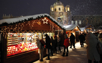 Tucatnyi külföldi adventi vásárba lehet eljutni közvetlen vonattal