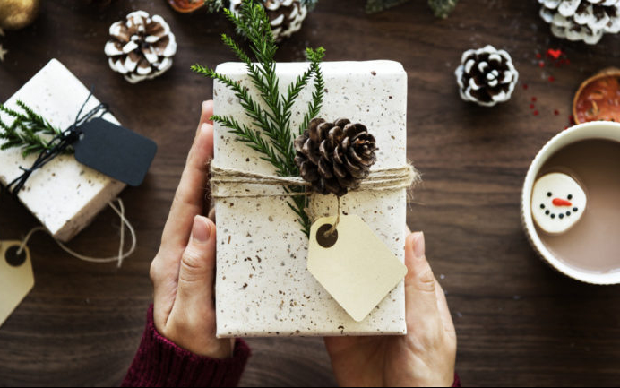 Készülődés az Ünnepekre - Mit tehetünk azért, hogy a külföldről rendelt ajándékok időben megérkezzenek? 