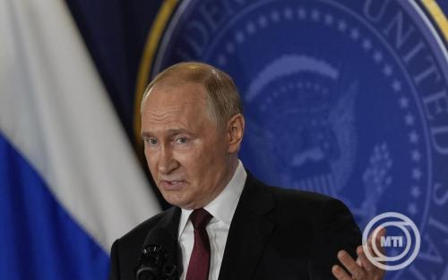 Vlagyimir Putyin: Oroszország a hosszú távú rendezésben érdekelt Ukrajnában