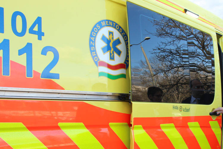 Nézők közé hajtott egy autó az ásotthalmi roncsderbin