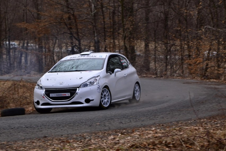 Csomós Mixi: Itthon és külföldön is szeretnénk versenyezni 