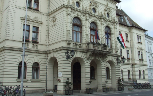 Felhívás fogyatékkal élők segítésére