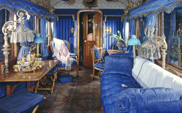 Megválik különvonatától a brit királyi család