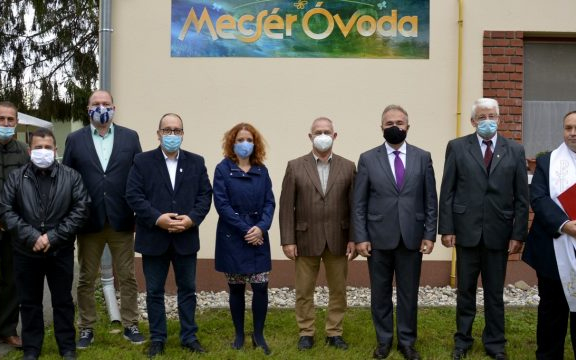 Átadták a megújult mecséri óvodát