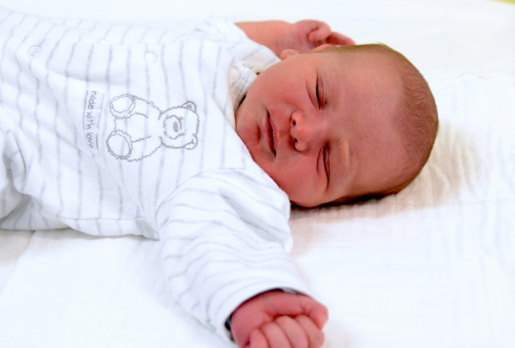 Halász Ákos Levente, Hegyeshalom