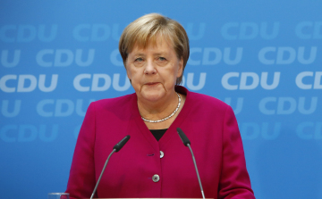 Házi karanténba vonul Angela Merkel
