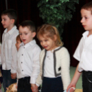 Emléklap kiosztó ünnepség Máriakálnok 2016-ban született babáinak