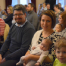 Emléklap kiosztó ünnepség Máriakálnok 2016-ban született babáinak