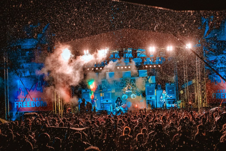 Lukács Laciék szembeszálltak a zivatarral - FOTÓKKAL