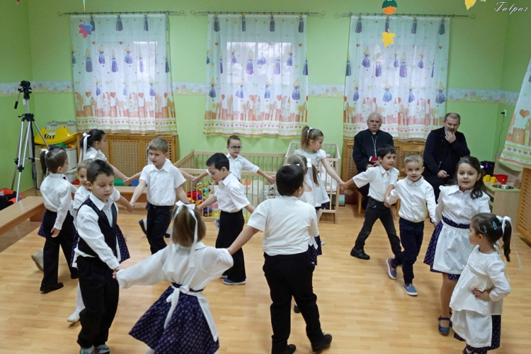 Mini Bölcsődét avattak Darnózselin