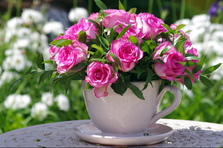 Virágosztás Dunakilitin május 21-én