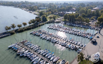 Kora nyáriasan kezdődik a hét, de a hét közepén lehűlés és eső érkezik