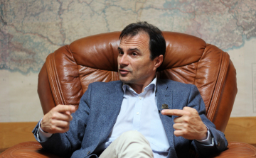 25 Magyar Termék Nagydíj, 25 plusz végzettség