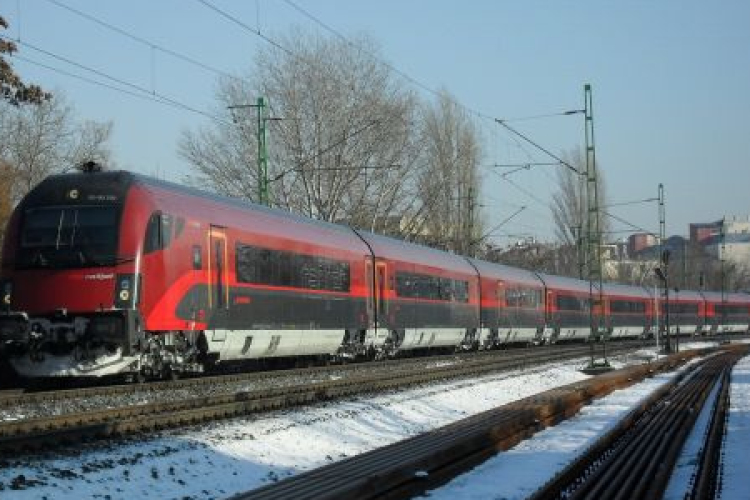 Vágányzári hirdetmény 