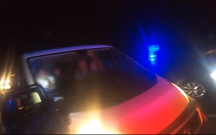 VIDEÓ: Autós üldözés Hegyeshalomban - egy bűnszervezet főnökét fogták el