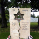 Emlékkő átadása Rajkán