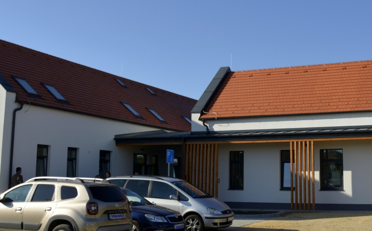 Egészségház épült Ásványrárón