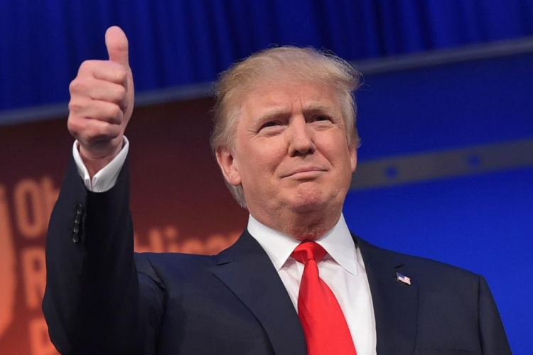 Trump a felvirágzás és a biztonság ígéretével fogadta el az elnökjelöltséget