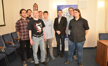 Fiainkat díjazták - Fő téma: a környezet- és klímavédelem