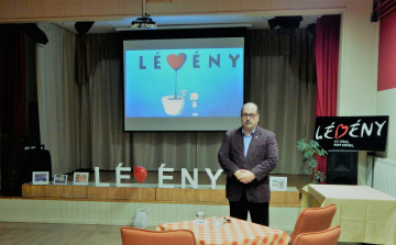 Torta, beszámoló és jó hangulat a lébényi évértékelőn