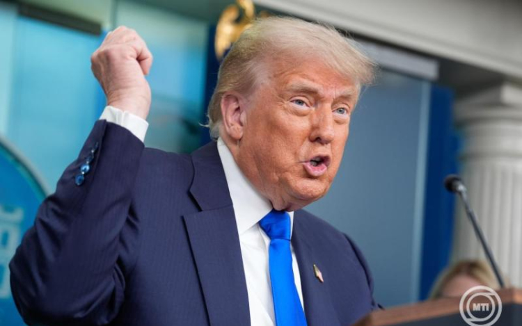 Donald Trump nem köti orosz-ukrán csúcstalálkozóhoz, hogy találkozzon Vlagyimir Putyinnal