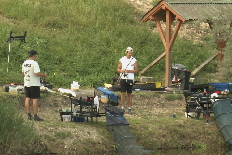 Jótékonysági horgászversenyt szerveztek Levélen