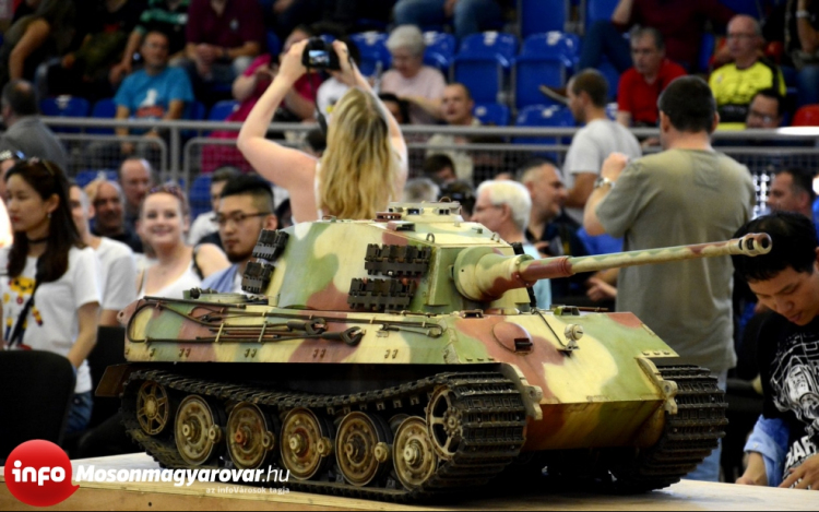 Elmarad a makettkiállítás a koronavírus miatt!