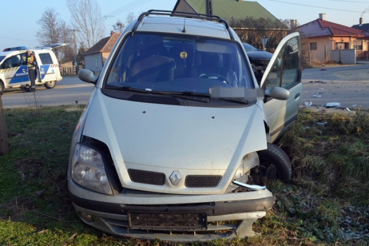 Személyi sérüléssel járó baleset történt Halászin