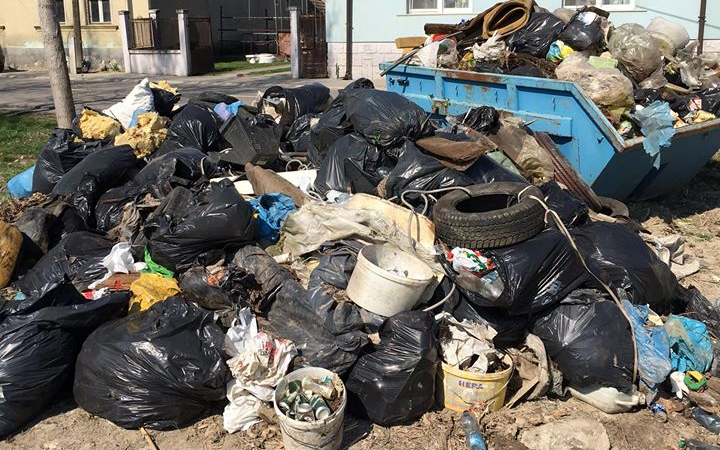 Lehunyta sok szemét a sok szemét