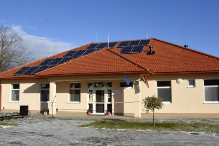 Új bölcsődét adtak át Mosonszentmiklóson