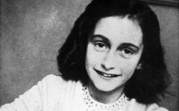 Megnyílt  Anne Frank (1929-1945) emlékére létrehozott kiállítás Mosonmagyaróváron