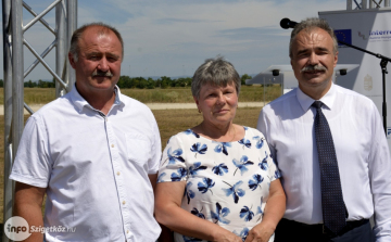 Határmenti összekötő utak épülnek Várbalog és Rajka térségében