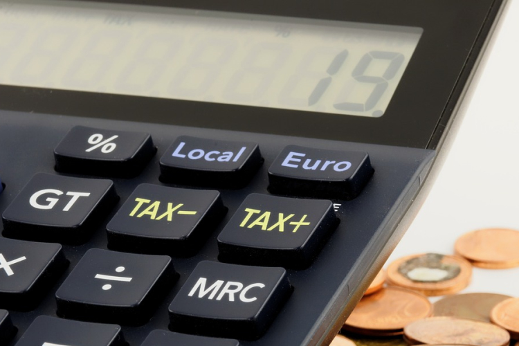 A diákmunkával szerzett jövedelem is adóköteles