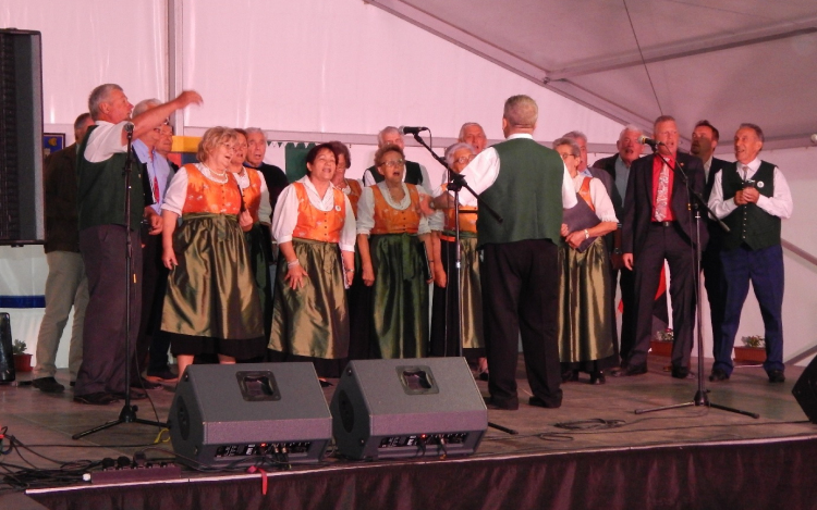 Testvér-települési találkozó Máriakálnokon 