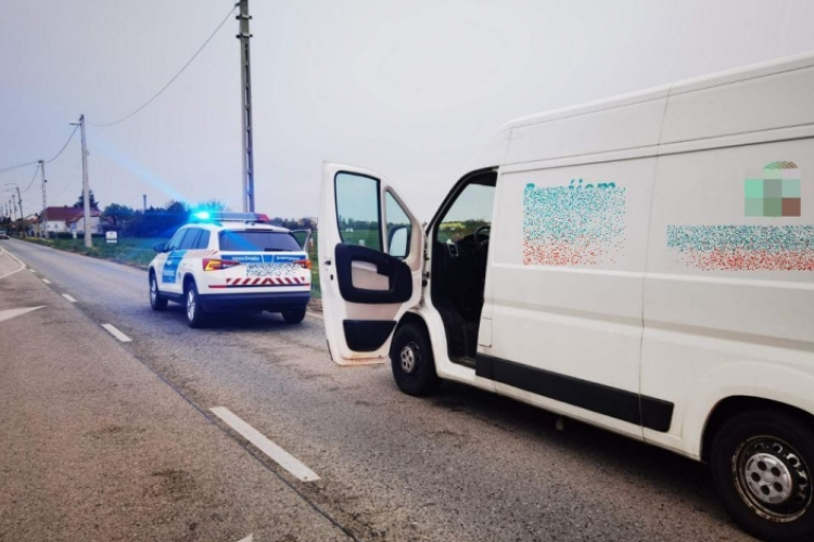 Huszonhat migránst szállított a 19 éves szlovák sofőr
