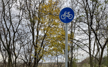 Tíz millió forintból újul meg a halászi kerékpárút