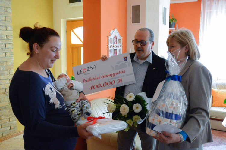 Új családtámogatási modell Lébényben