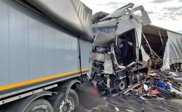 Halálos baleset az M1-es autópályán - FRISSÍTVE!