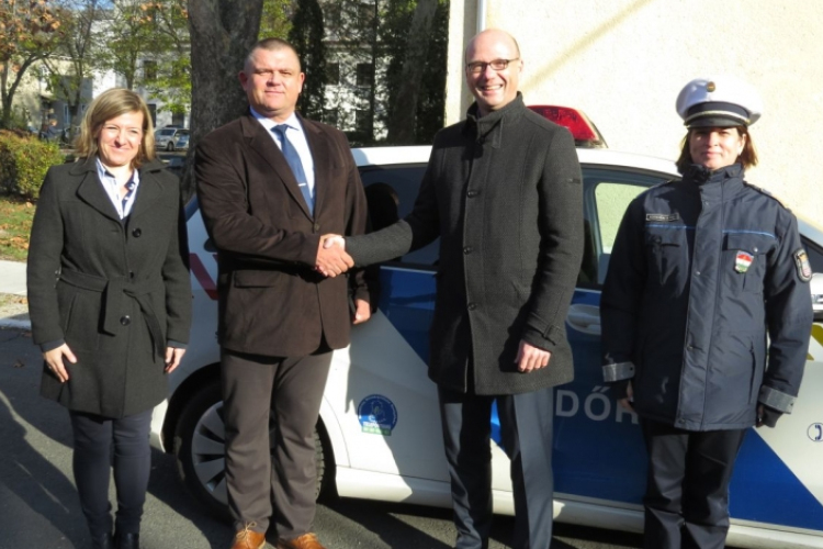 A Német Szövetségi Rendőrség összekötő tisztje ellátogatott a hegyeshalmi határátkelőhelyre