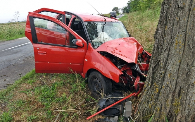Balesetet szenvedett egy fiatal nő Mecsér közelében